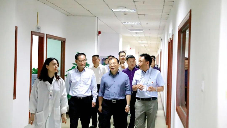 市委常委、市委組織部部長(zhǎng)江波走訪炬神電子